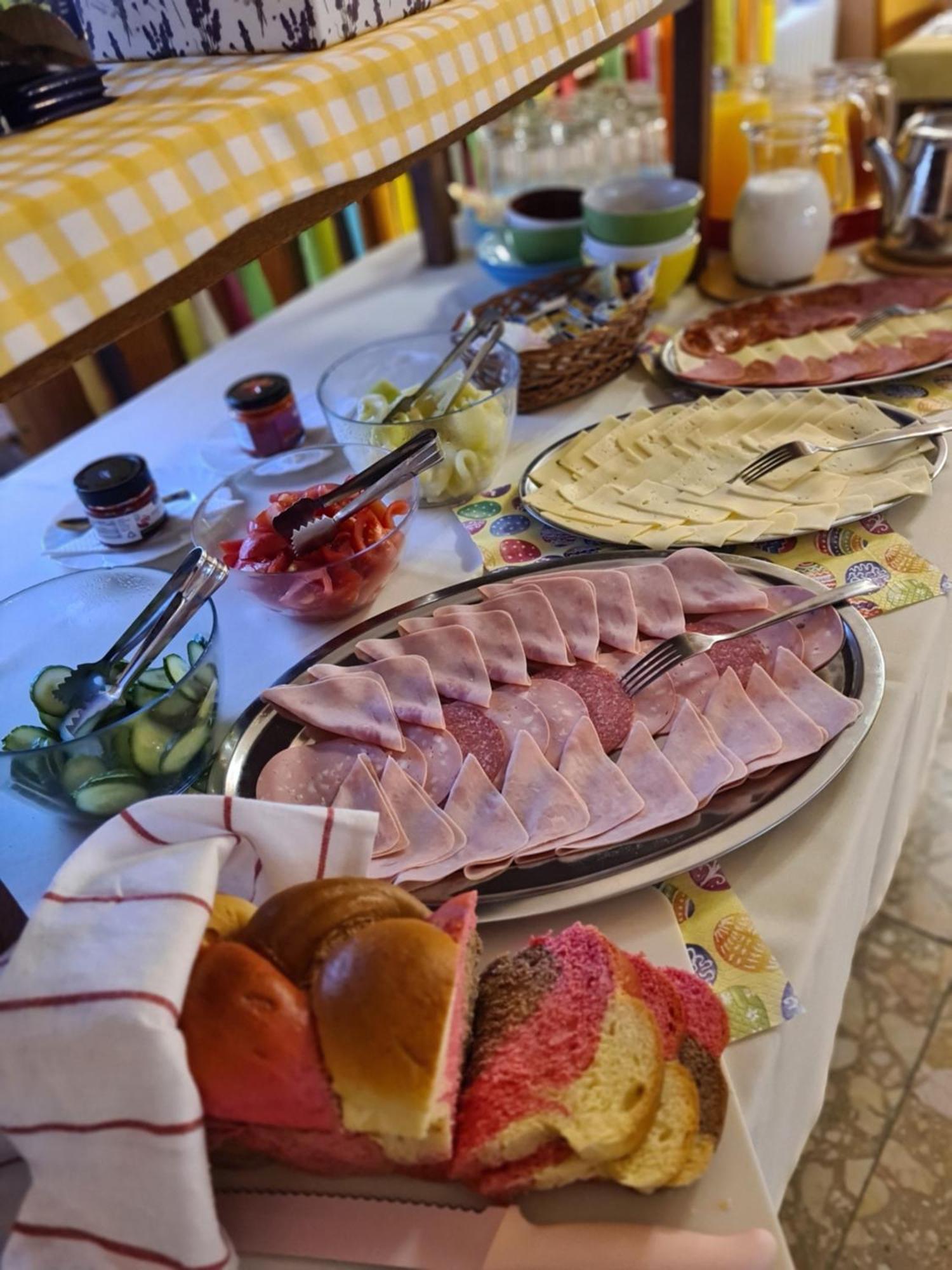 Hotel Oroszlán Szigetvár Esterno foto